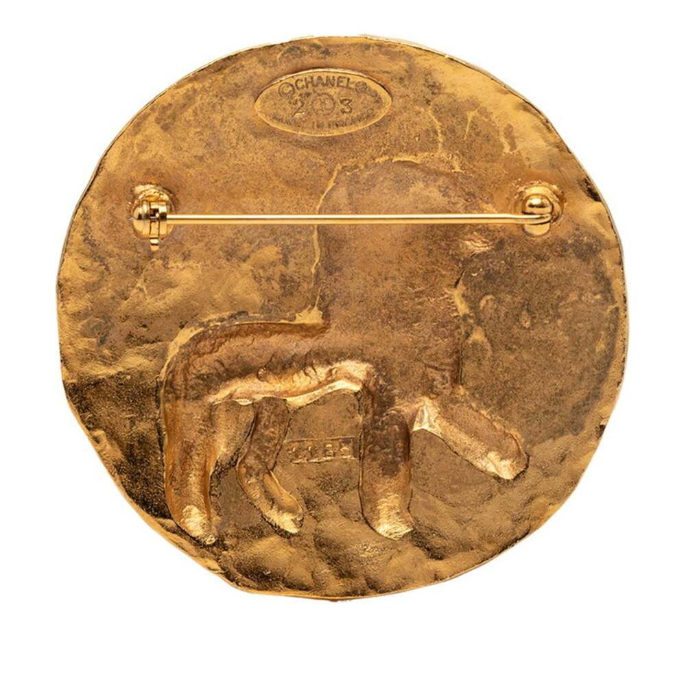 CHANEL Authentic Vintage Gold Logo Brooch - Picture 2 of 3